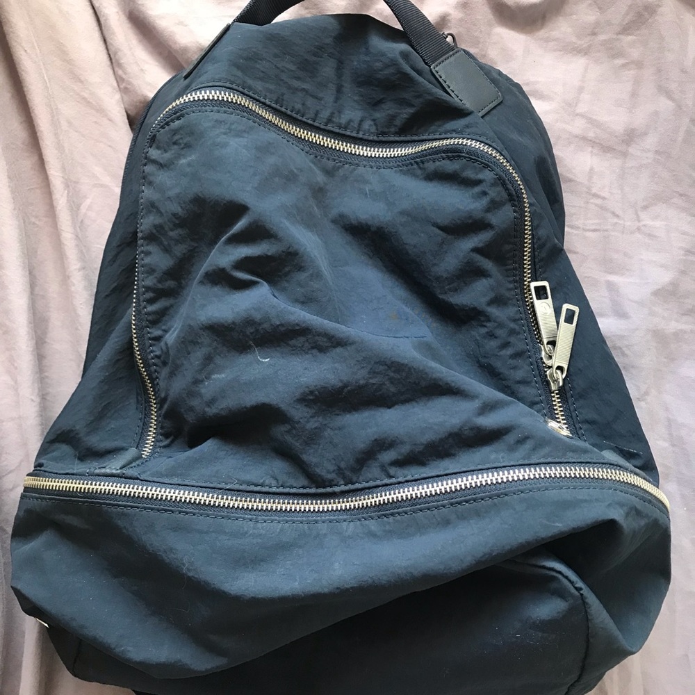 VGUC LLL City Adventurer Backpack 17L True Navy